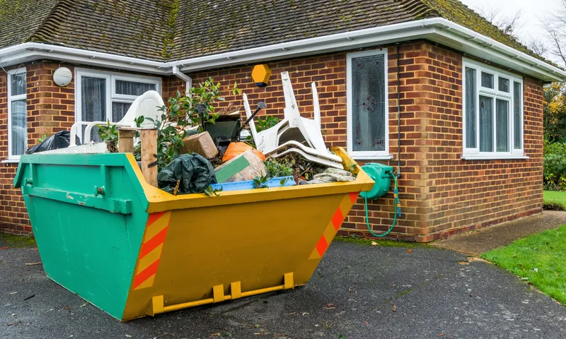 Common Mistakes to Avoid When Hiring a Skip